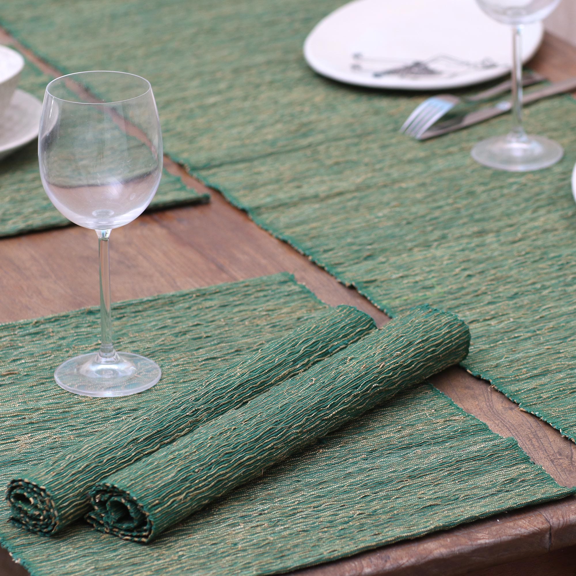 Natural Fiber Table Runner and Placemats (Set of 4) - Nature of Green