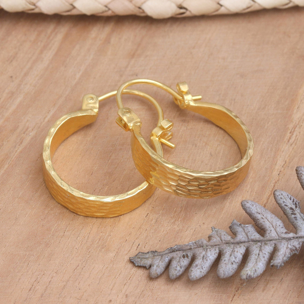 18k Gold-Plated Hoop Earrings with Hammered Finish - Dazzling Elegance